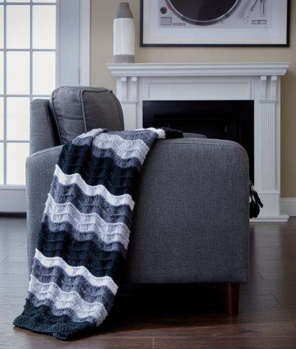 Soft Waves Throw Pattern For Sale - Image 5